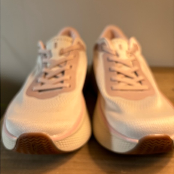 New Revitalign Orthotic Mesh Walking Sneakers- Gaia Size 11 - Picture 6 of 9